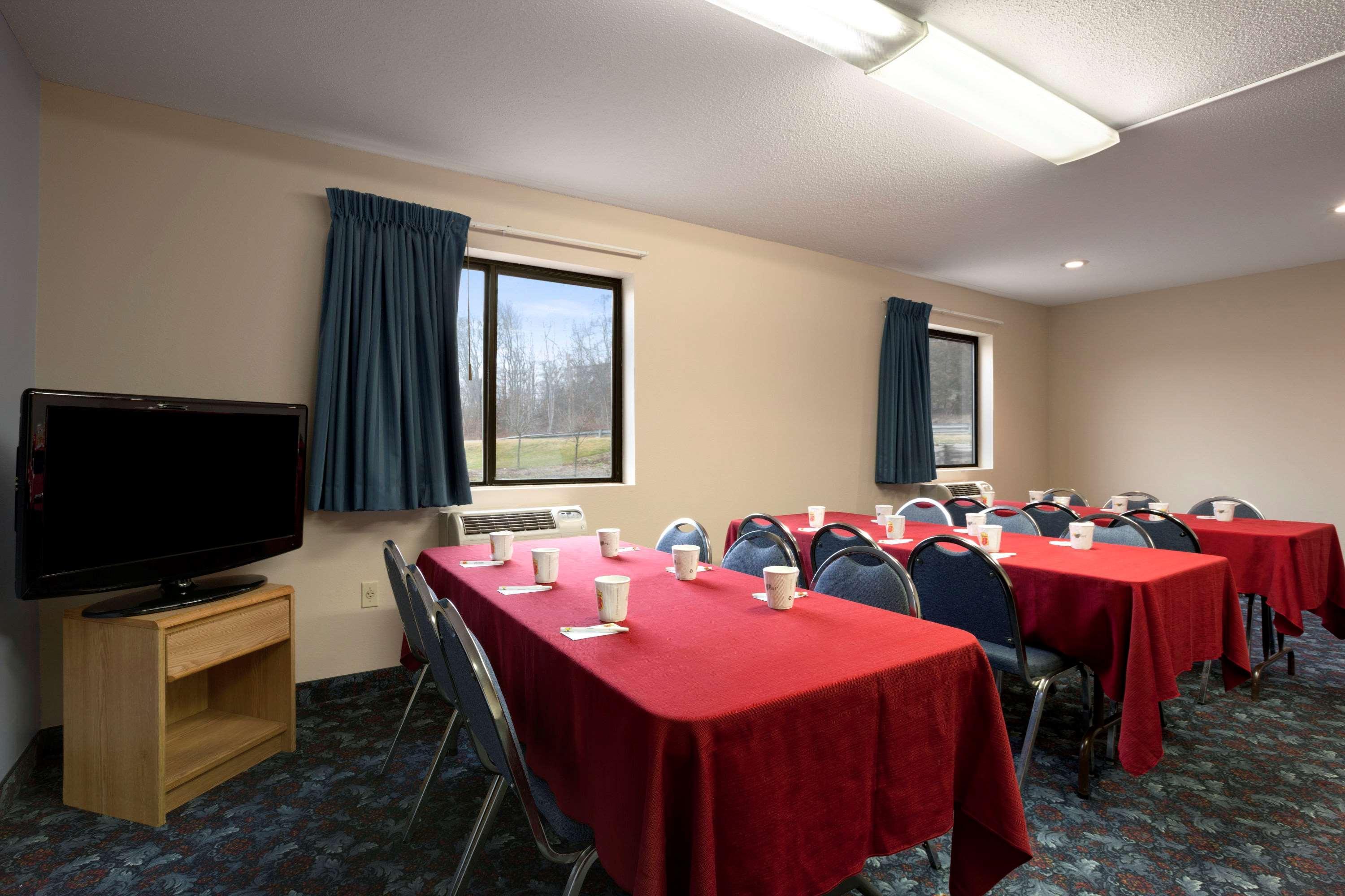Hotel Super 8 By Wyndham Cromwell/Middletown Extérieur photo
